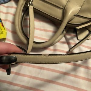 Poshmark I need help!!